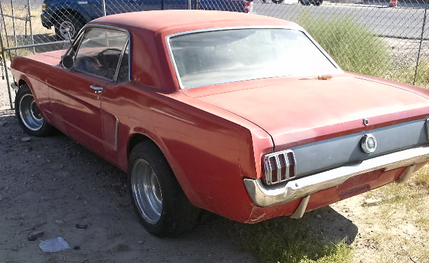 redmustang2.jpg